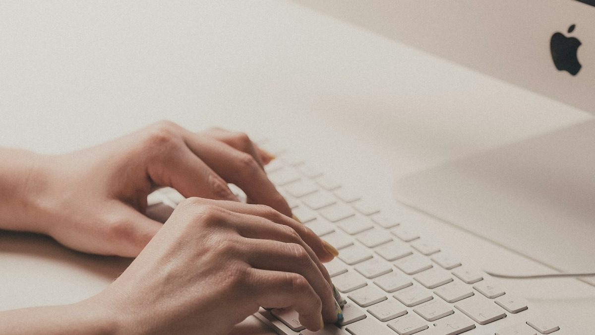 Hands on a keyboard